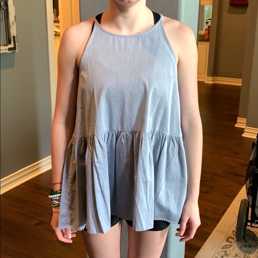 Hem and thread blue and white thin striped tank L